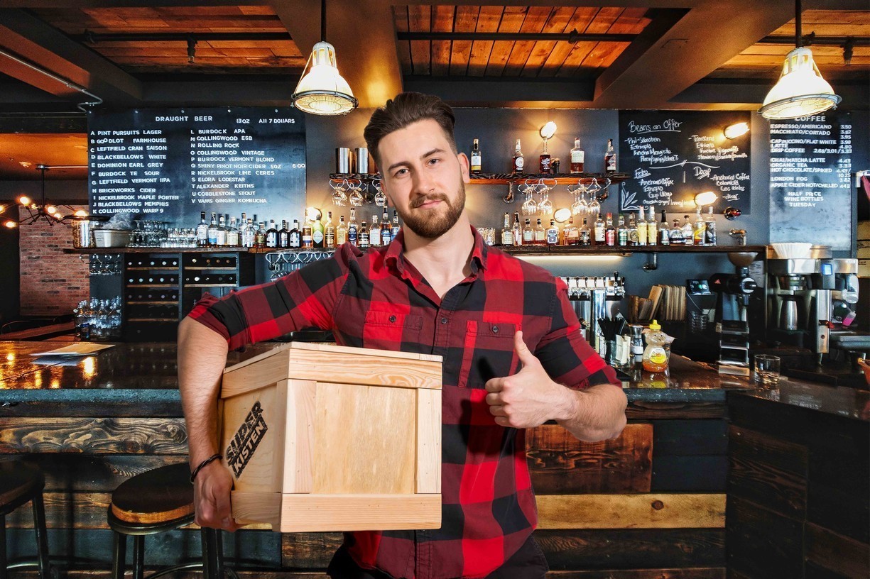 Superkisten mit Bier „Auswahl aus aller Welt“ in der Dose